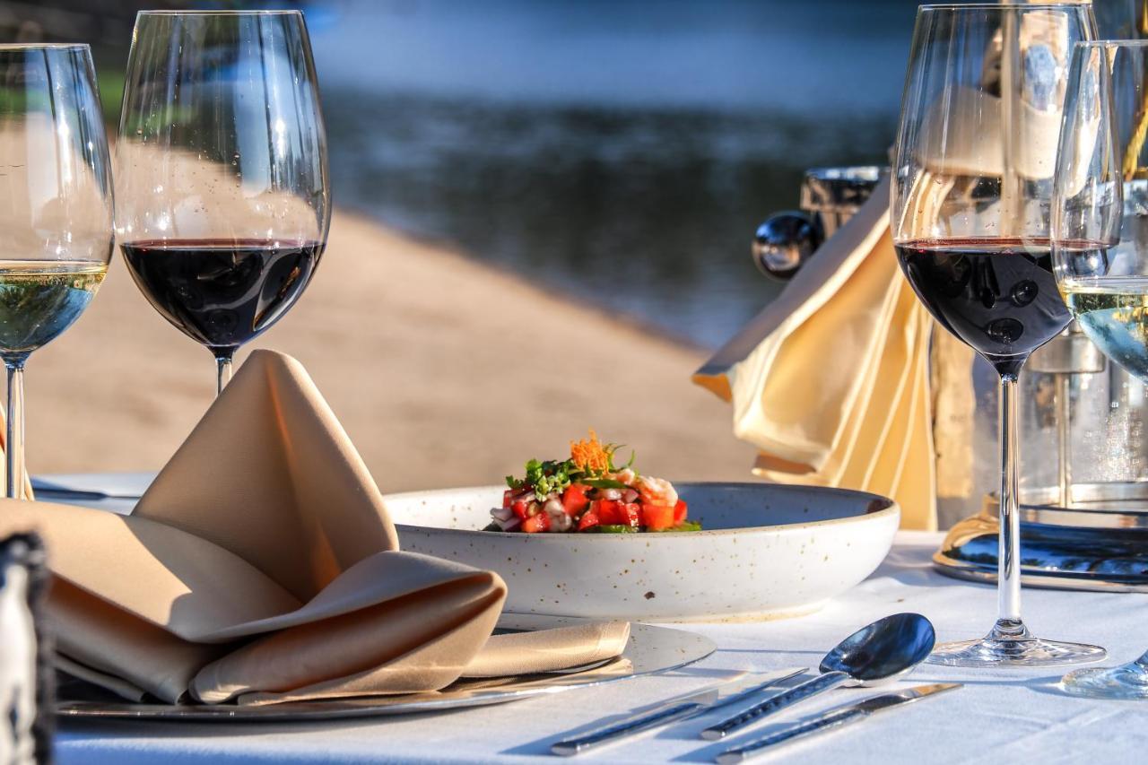 Wanakarn Beach Resort & Spa Панг Нга Екстериор снимка